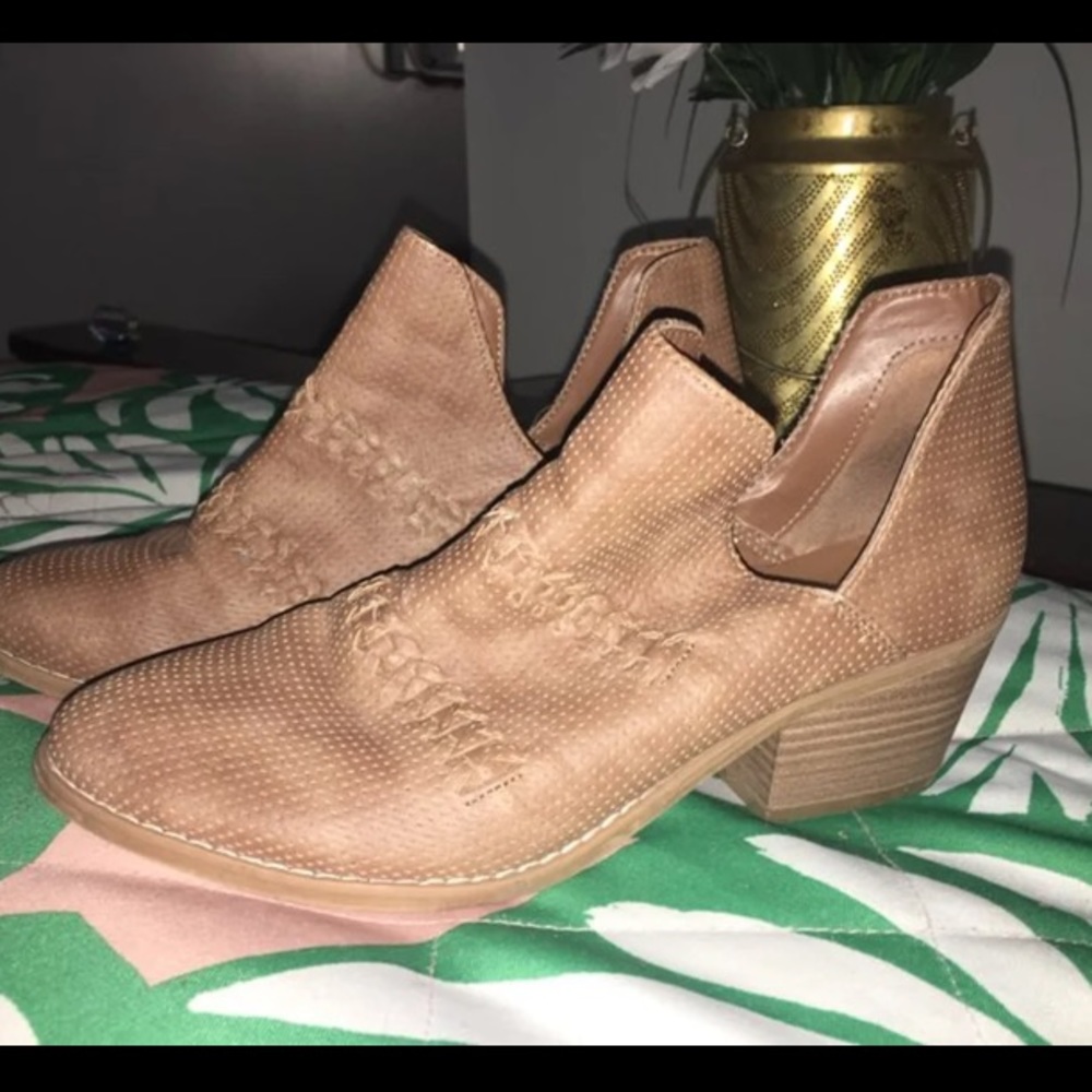 Brown booties - Picture 2 of 2